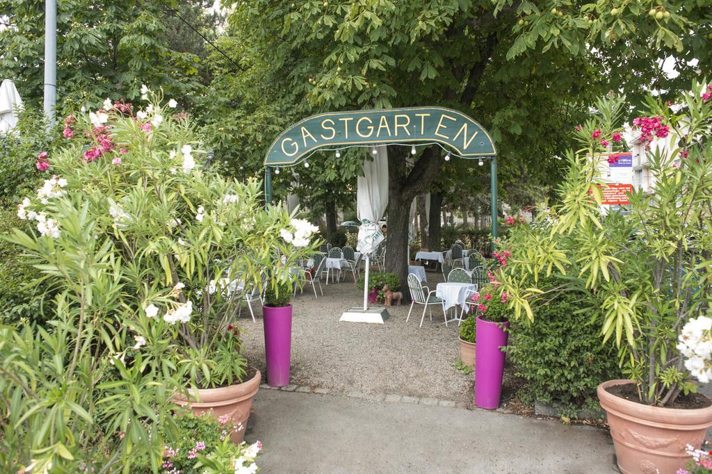 Hotel Bergwirt Schoenbrunn Wien Ngoại thất bức ảnh