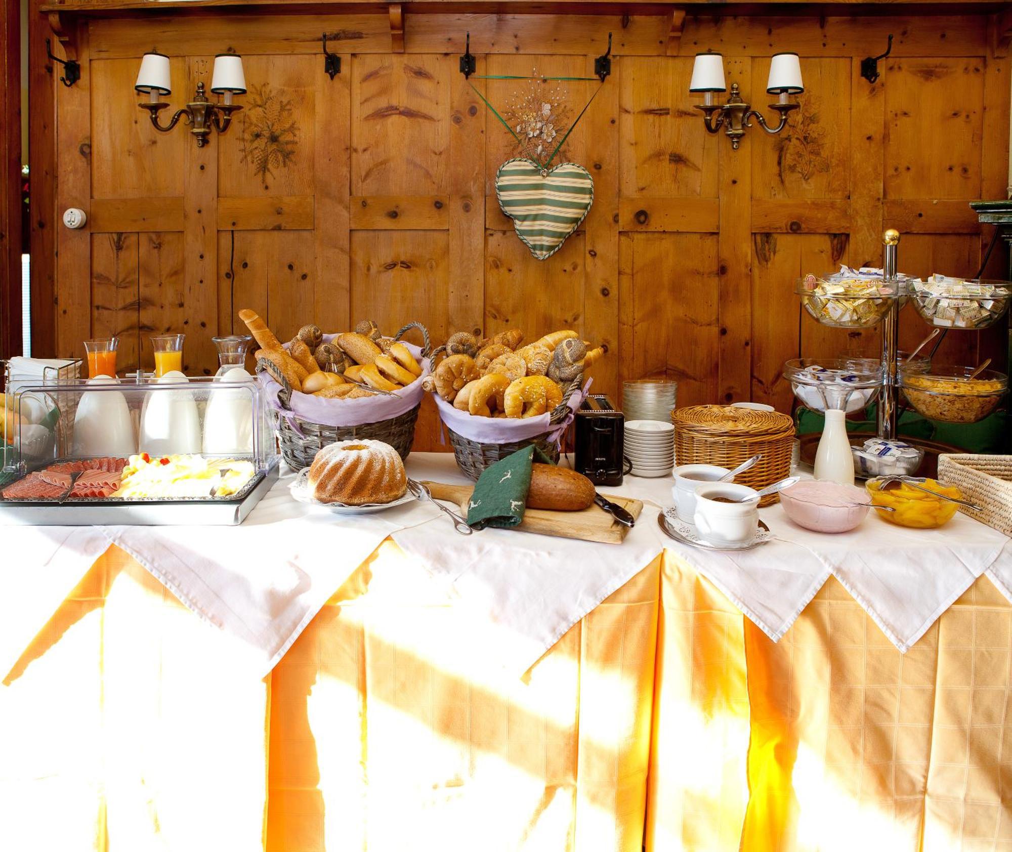 Hotel Bergwirt Schoenbrunn Wien Ngoại thất bức ảnh
