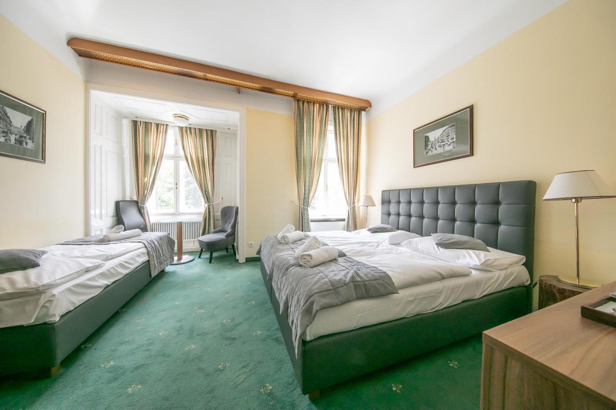 Hotel Bergwirt Schoenbrunn Wien Ngoại thất bức ảnh