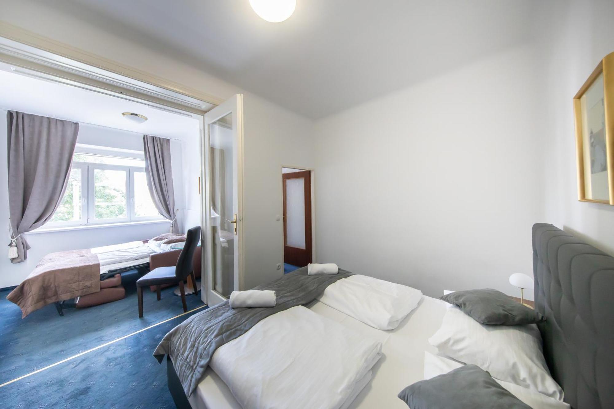 Hotel Bergwirt Schoenbrunn Wien Ngoại thất bức ảnh