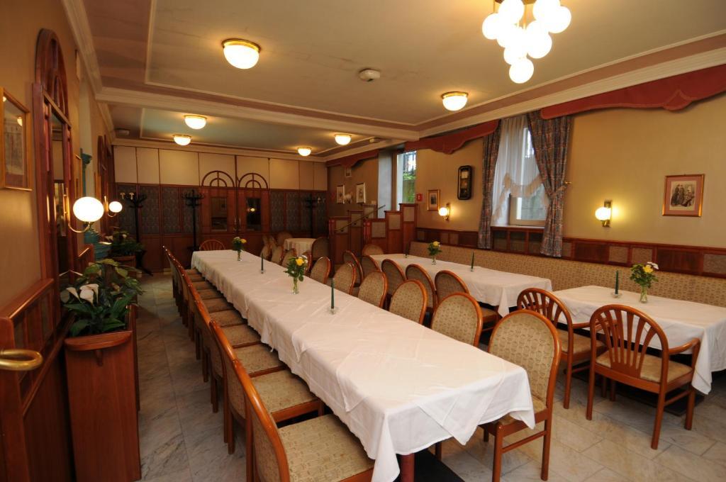 Hotel Bergwirt Schoenbrunn Wien Ngoại thất bức ảnh